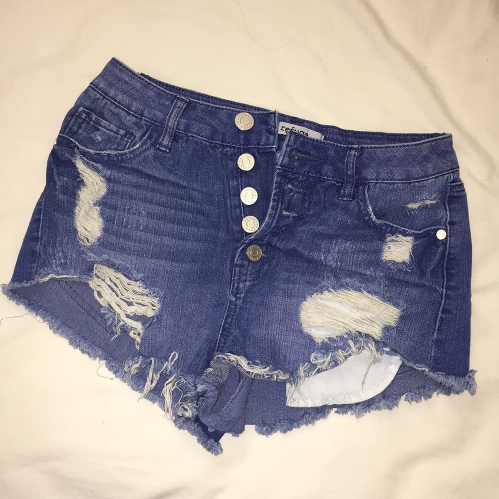 Stonewashed High-Waisted Distressed Shorts
